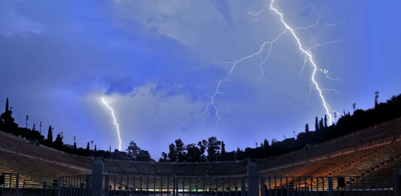 Έκτακτο δελτίο επιδείνωσης καιρού με καταιγίδες και θυελλώδεις ανέμους – Επιστρέφει η κακοκαιρία